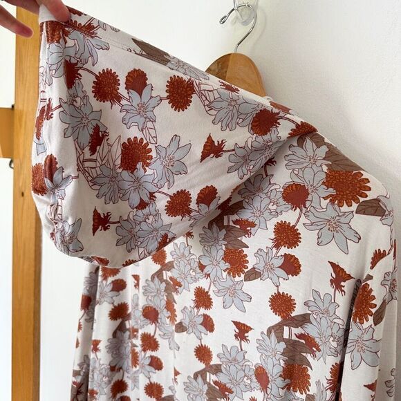 Kate Quinn Women’s Blue Rust Retro Floral Bamboo Blended 1/4 Button Hooded Top - Picture 7 of 8